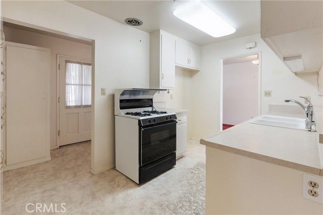 658 Glenhill, Riverside, CA 92507