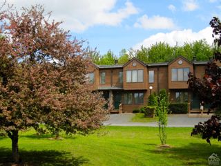 35 Quads Way 35, Windham, NY 12496