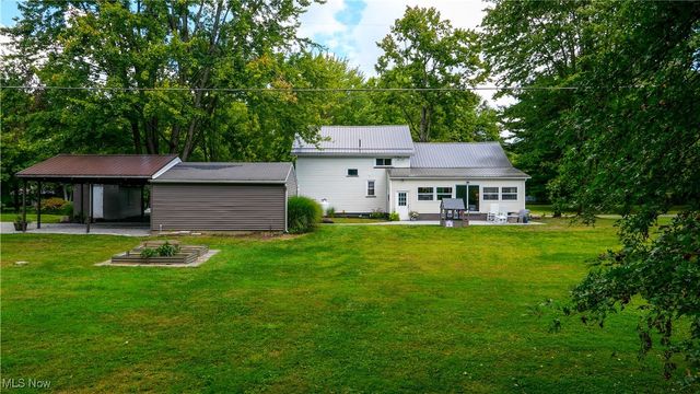 9700 Silica Sand Road, Garrettsville, OH 44231