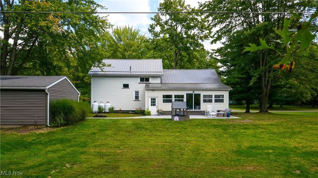 9700 Silica Sand Road, Garrettsville, OH 44231