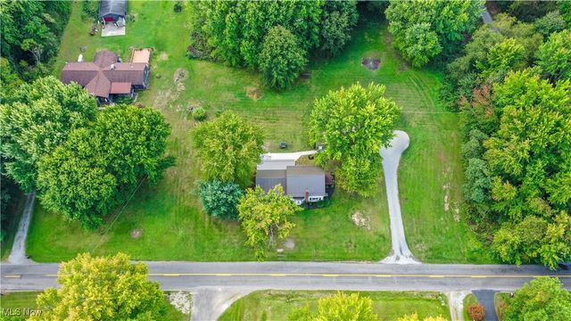 9700 Silica Sand Road, Garrettsville, OH 44231