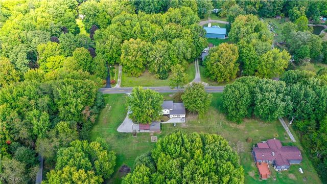 9700 Silica Sand Road, Garrettsville, OH 44231