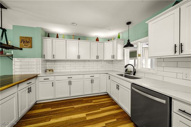 9700 Silica Sand Road, Garrettsville, OH 44231