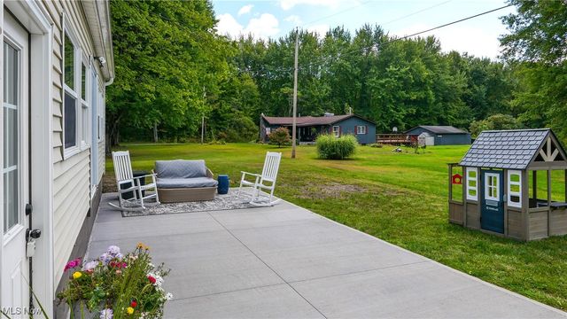 9700 Silica Sand Road, Garrettsville, OH 44231