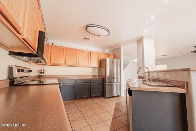 4059 E Angel Spirit Drive, Tucson, AZ 85756