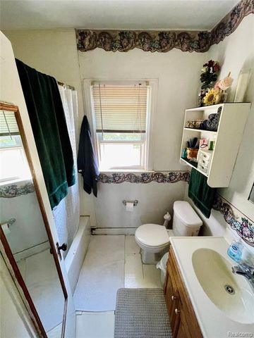 19288 Farmington Road, Livonia, MI 48152