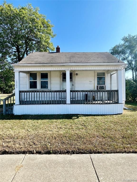 19288 Farmington Road, Livonia, MI 48152