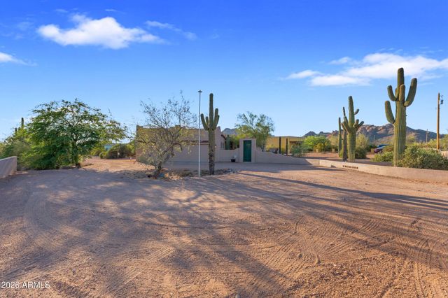 4284 N COLT Road, Apache Junction, AZ 85119