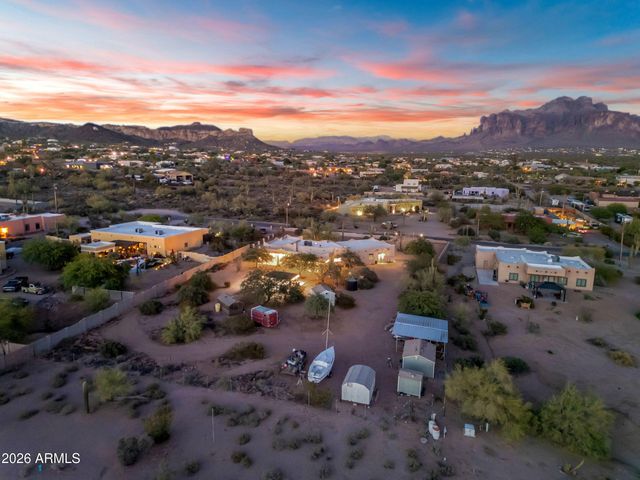 4284 N COLT Road, Apache Junction, AZ 85119