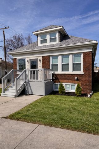 5542 W 64th Street, Chicago, IL 60638