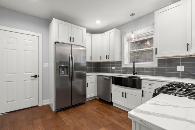 5542 W 64th Street, Chicago, IL 60638