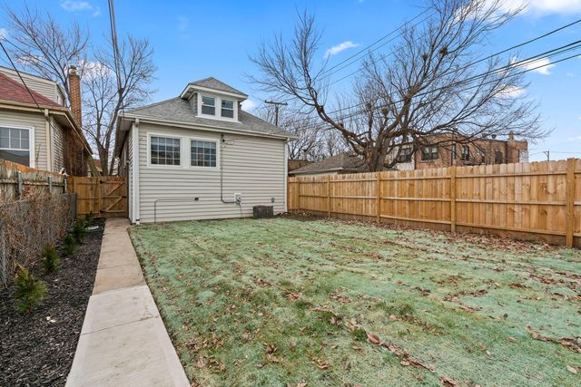 5542 W 64th Street, Chicago, IL 60638