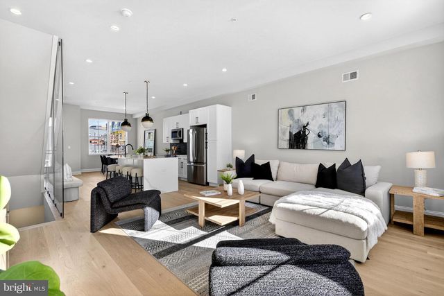 2719 LORRAINE CT, Philadelphia, PA 19131