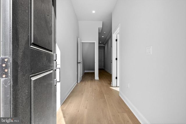 2719 LORRAINE CT, Philadelphia, PA 19131