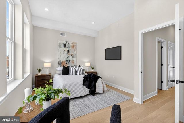 2719 LORRAINE CT, Philadelphia, PA 19131