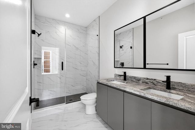 2719 LORRAINE CT, Philadelphia, PA 19131