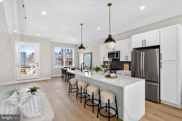 2719 LORRAINE CT, Philadelphia, PA 19131