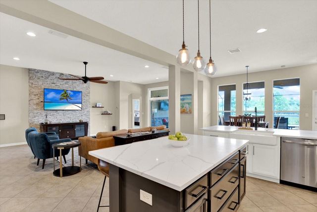 7518 AMBLESIDE DRIVE, Land O Lakes, FL 34637