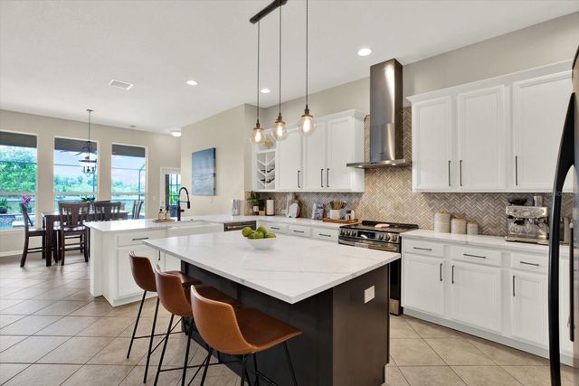 7518 AMBLESIDE DRIVE, Land O Lakes, FL 34637