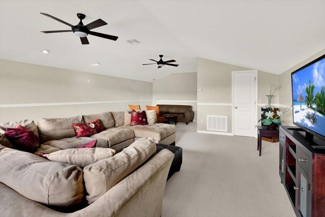 7518 AMBLESIDE DRIVE, Land O Lakes, FL 34637