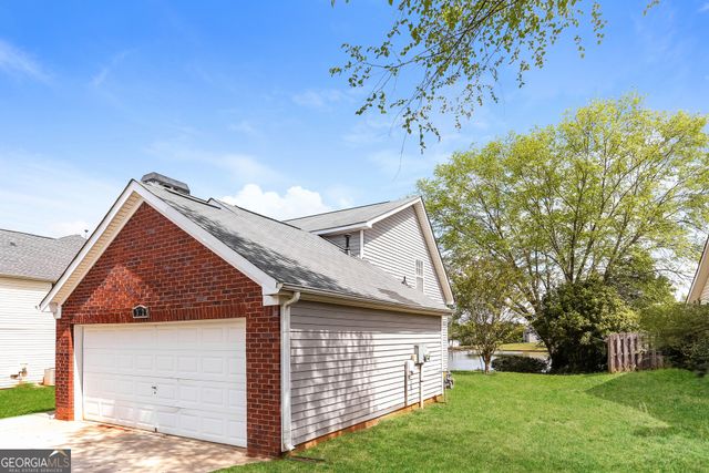 372 Jasmine Drive, Locust Grove, GA 30248