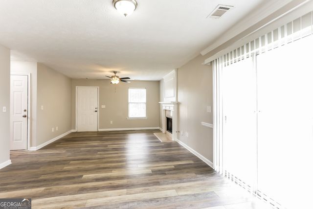372 Jasmine Drive, Locust Grove, GA 30248