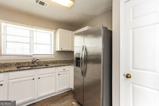 372 Jasmine Drive, Locust Grove, GA 30248