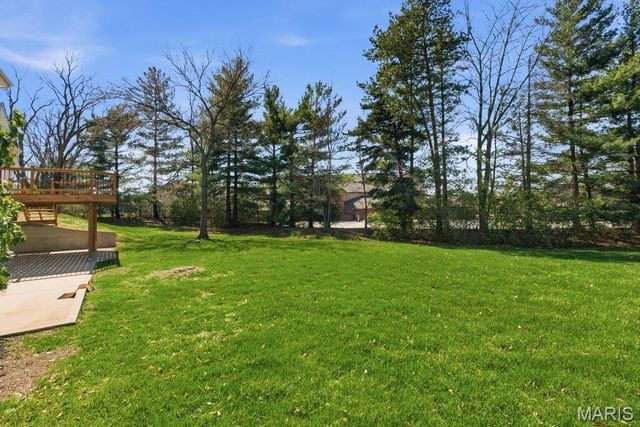 1104 S Charlemagne Drive, Lake St Louis, MO 63367