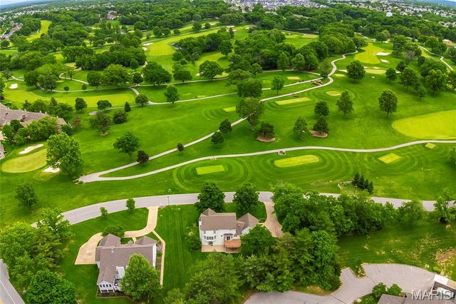 1104 S Charlemagne Drive, Lake St Louis, MO 63367