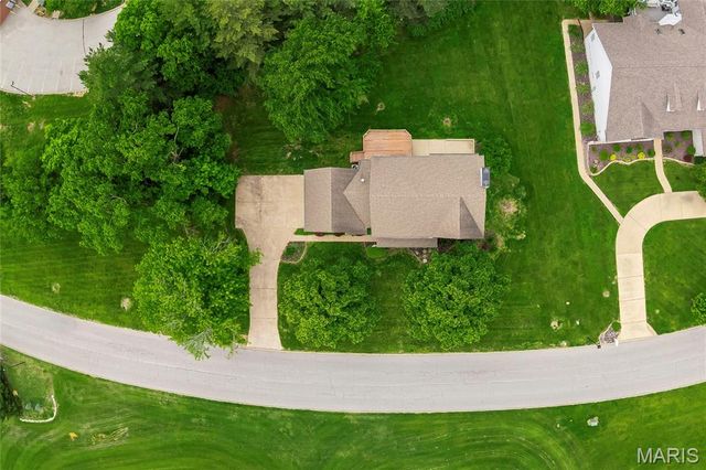 1104 S Charlemagne Drive, Lake St Louis, MO 63367