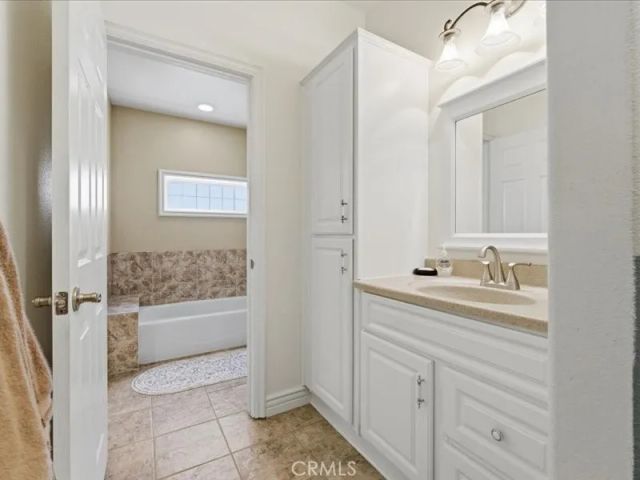 4107 Paddock Way, Lancaster, CA 93536