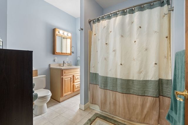 100 Medford St, Malden, MA 02148