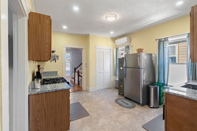 100 Medford St, Malden, MA 02148