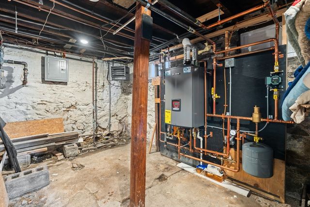 100 Medford St, Malden, MA 02148