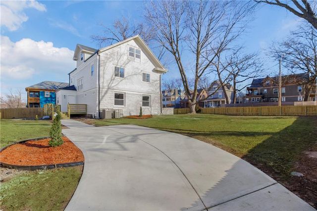 3312 Holmes Street, Kansas City, MO 64109