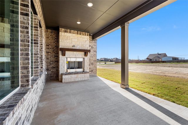 808 Westover Drive, Van Alstyne, TX 75495