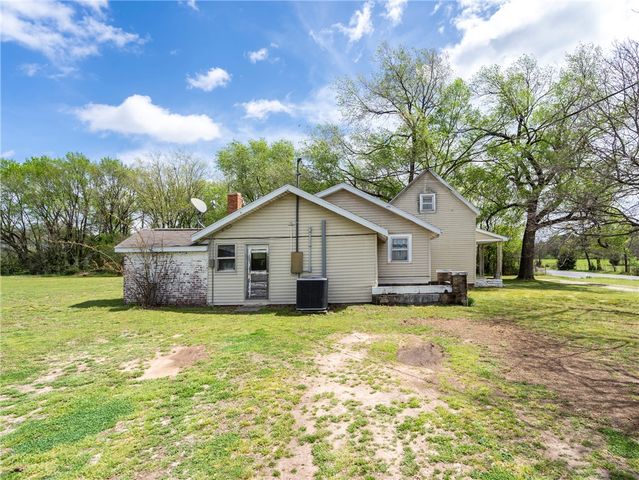 22496 Highway 62, Summers, AR 72769