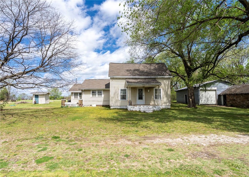 22496 Highway 62, Summers, AR 72769