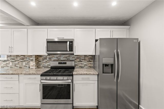 7623 Macedonia Road, Oakwood, OH 44146