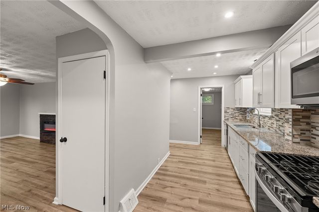 7623 Macedonia Road, Oakwood, OH 44146