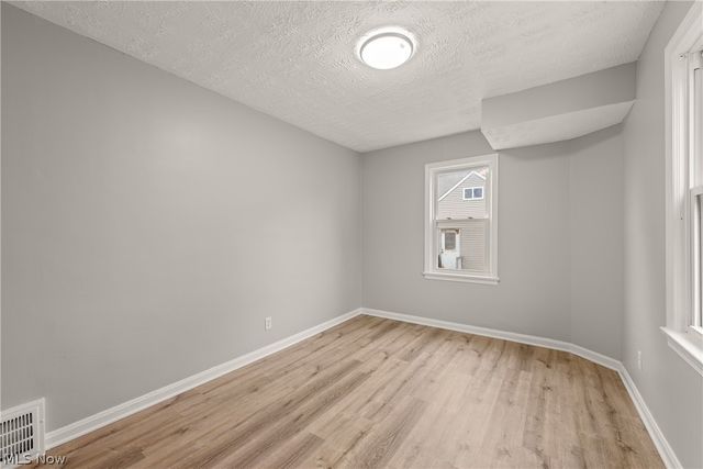 7623 Macedonia Road, Oakwood, OH 44146