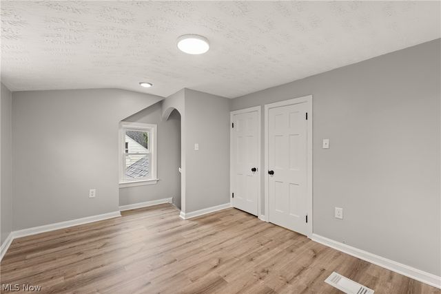 7623 Macedonia Road, Oakwood, OH 44146