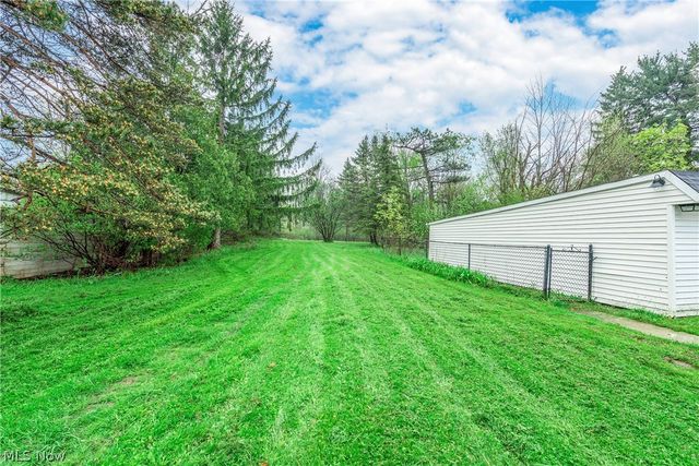 7623 Macedonia Road, Oakwood, OH 44146