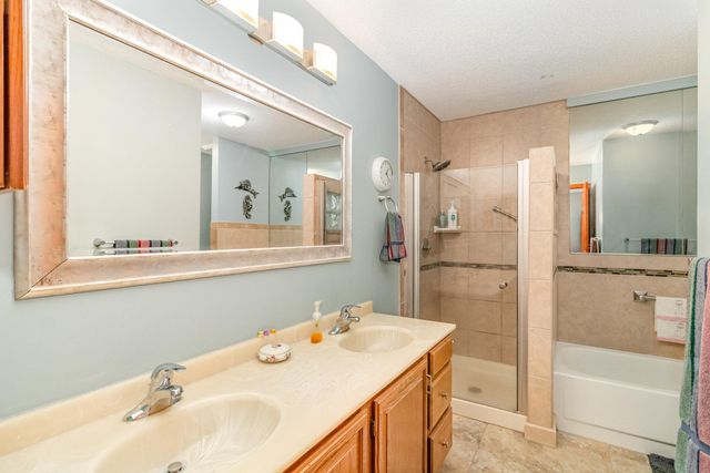 7525 W 110th Street, Bloomington, MN 55438