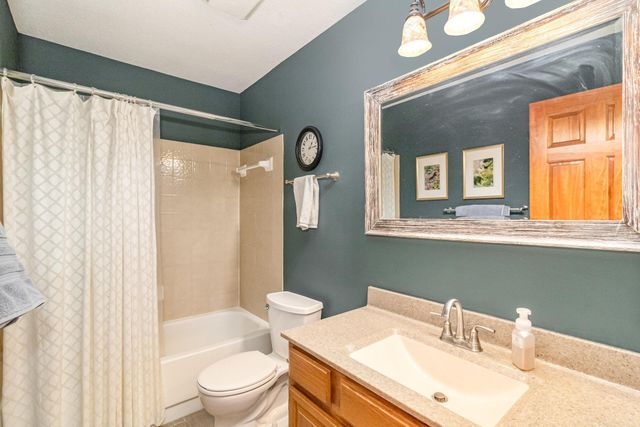 7525 W 110th Street, Bloomington, MN 55438