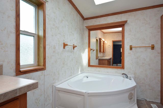 1367 Birchview Drive, Maplewood, MN 55119