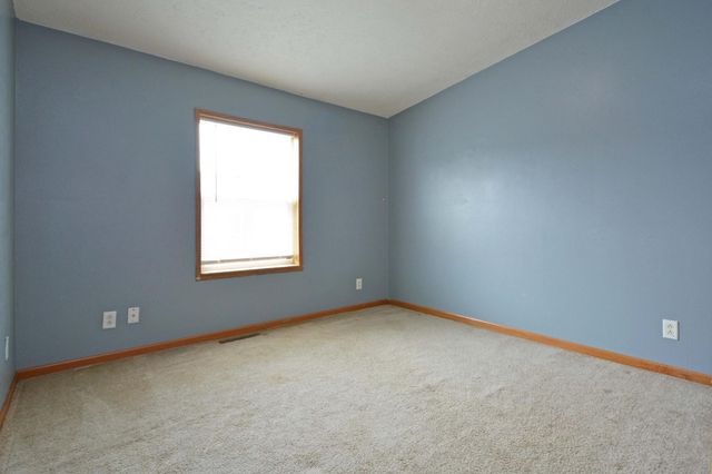 1367 Birchview Drive, Maplewood, MN 55119