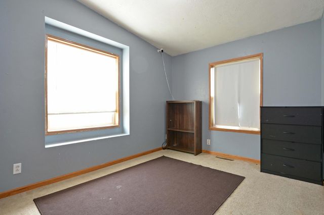 1367 Birchview Drive, Maplewood, MN 55119