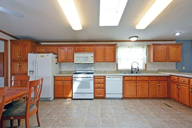 1367 Birchview Drive, Maplewood, MN 55119