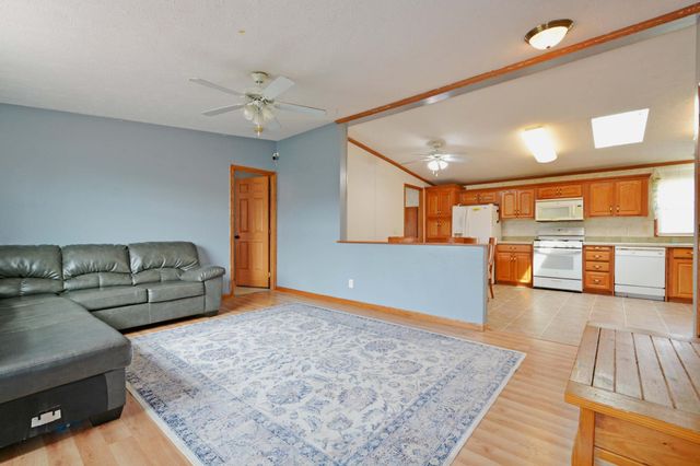 1367 Birchview Drive, Maplewood, MN 55119